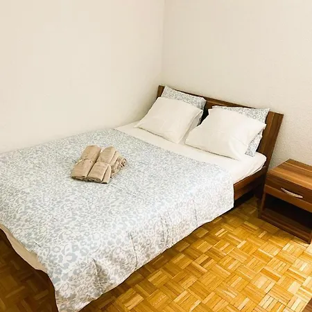 Center Next To Hb Main Train Station La - Self Checkin Curych